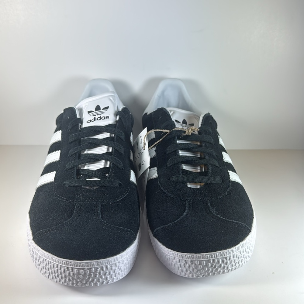 Adidas Gazelle Black and White Sneakers Size 7Y Big Kid Sneakers Shoes - Picture 3 of 12